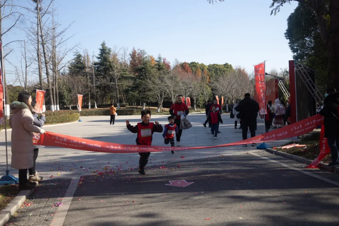 回望2024 启航2025 | 尊龙时凯股份2025年度战略年会顺利召开